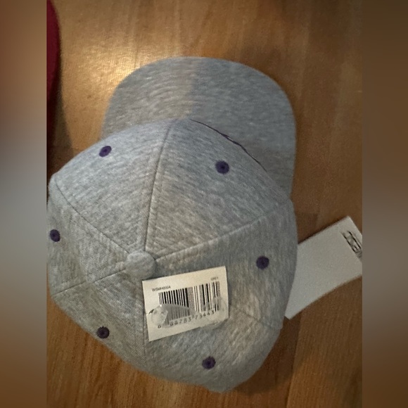 Nwt - WESC BALL CAP - Picture 3 of 6